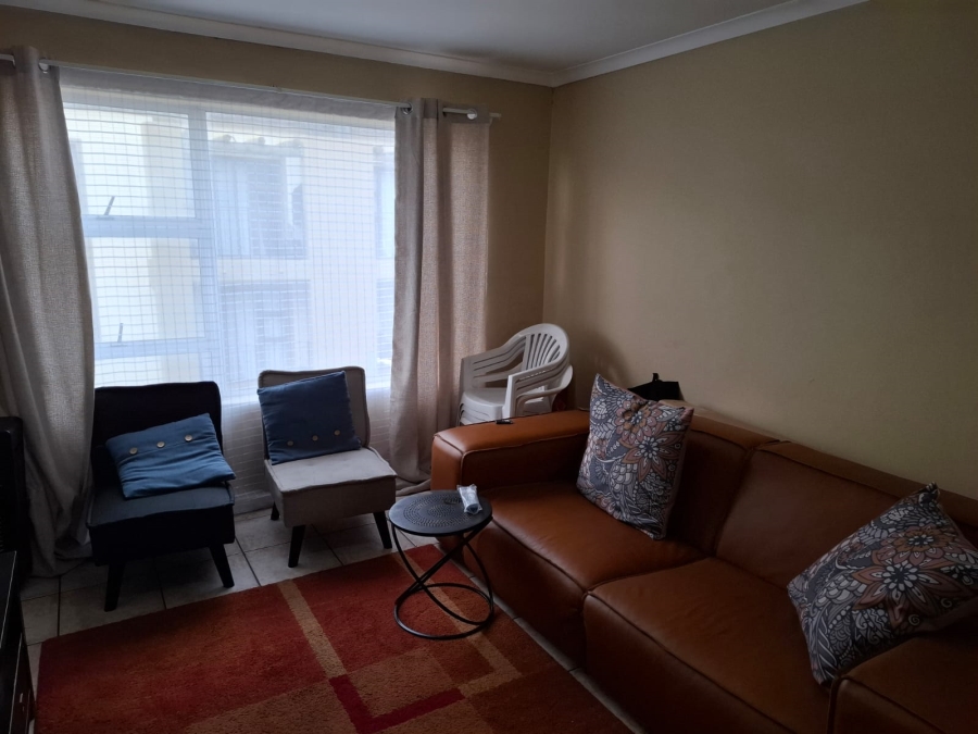 2 Bedroom Property for Sale in Guldenland Western Cape